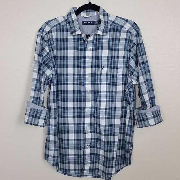 Nautica Plaid Button-down, Size M - Picture 1 of 6